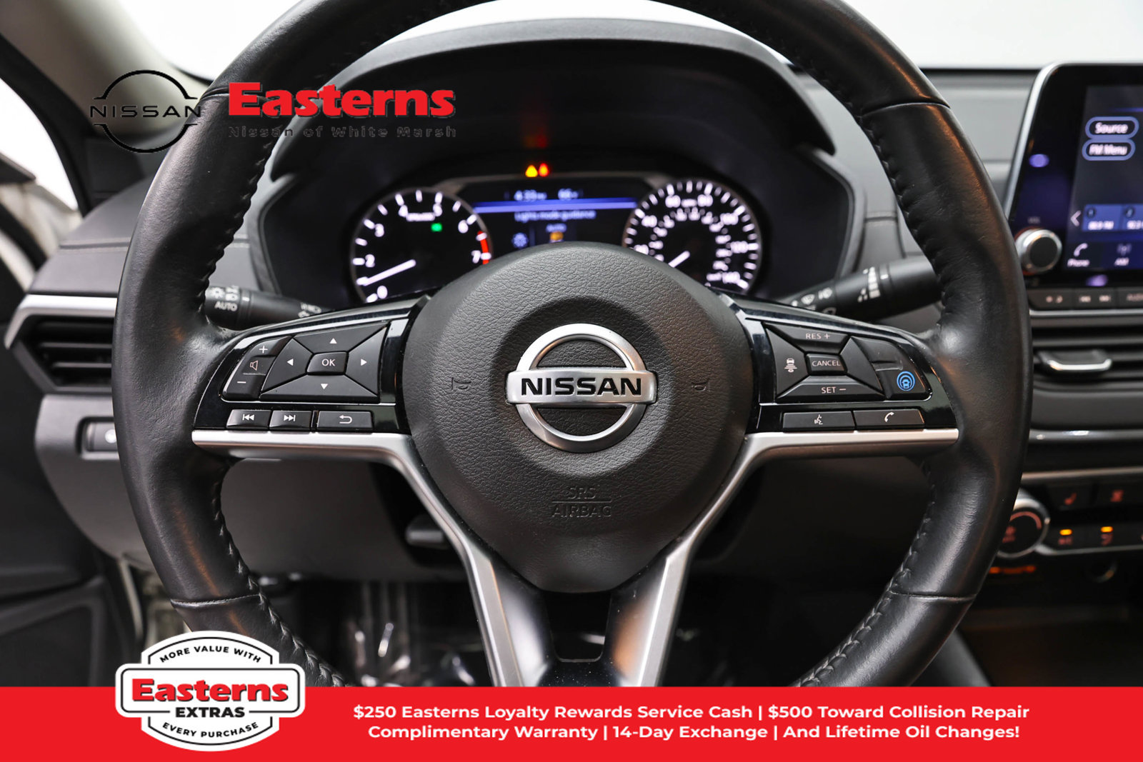 Used 2022 Nissan Altima 2.5 SV w/ SV Premium Package FWD image 10