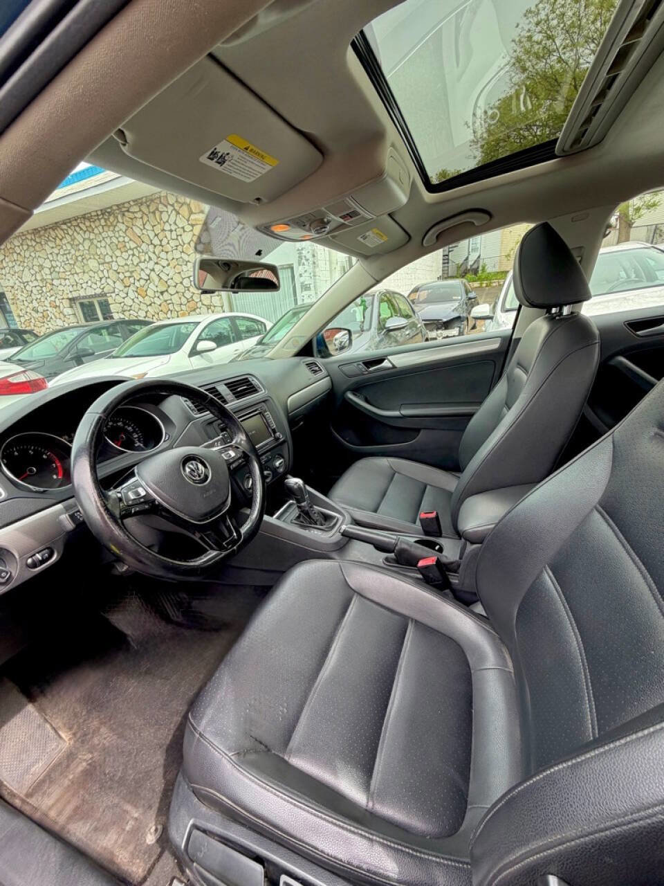 Used 2015 Volkswagen Jetta SE FWD image 15