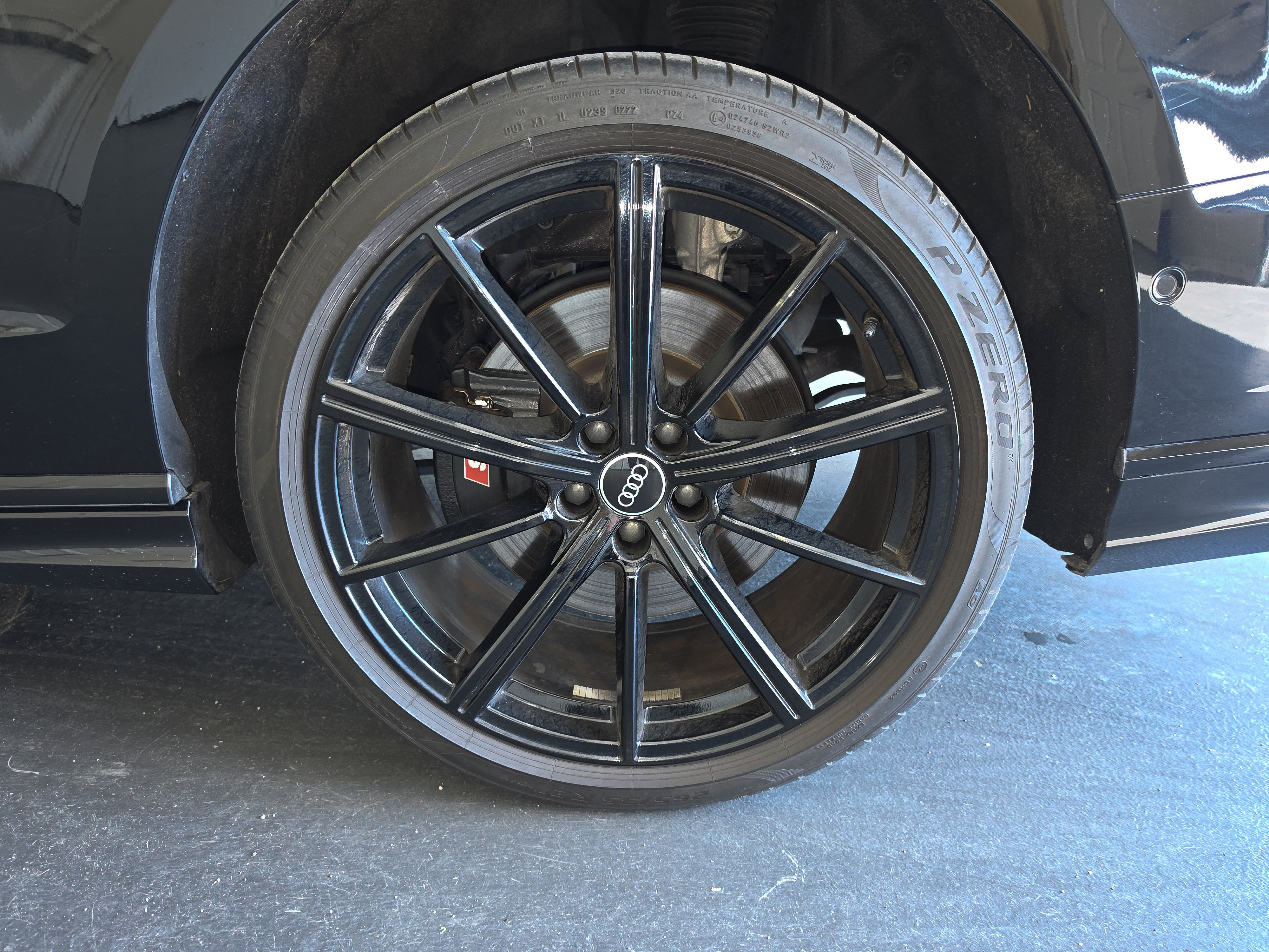Used 2022 Audi S8 w/ S8 Comfort Plus Package AWD/4WD image 45