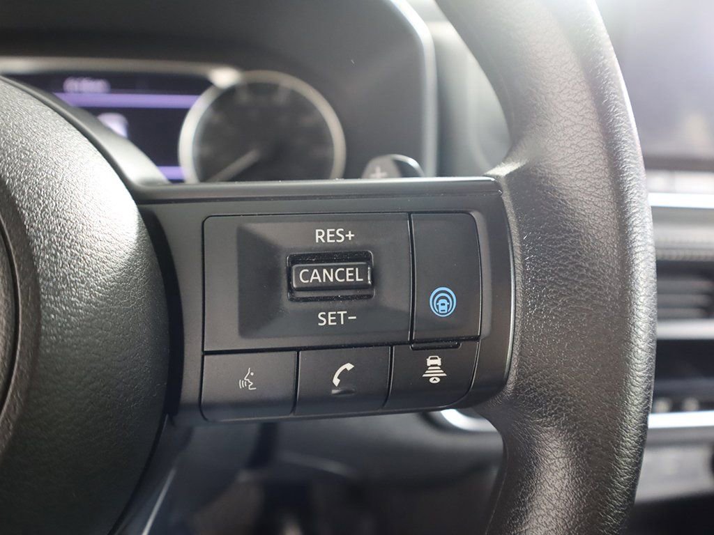 Used 2024 Nissan Rogue SV AWD/4WD image 41