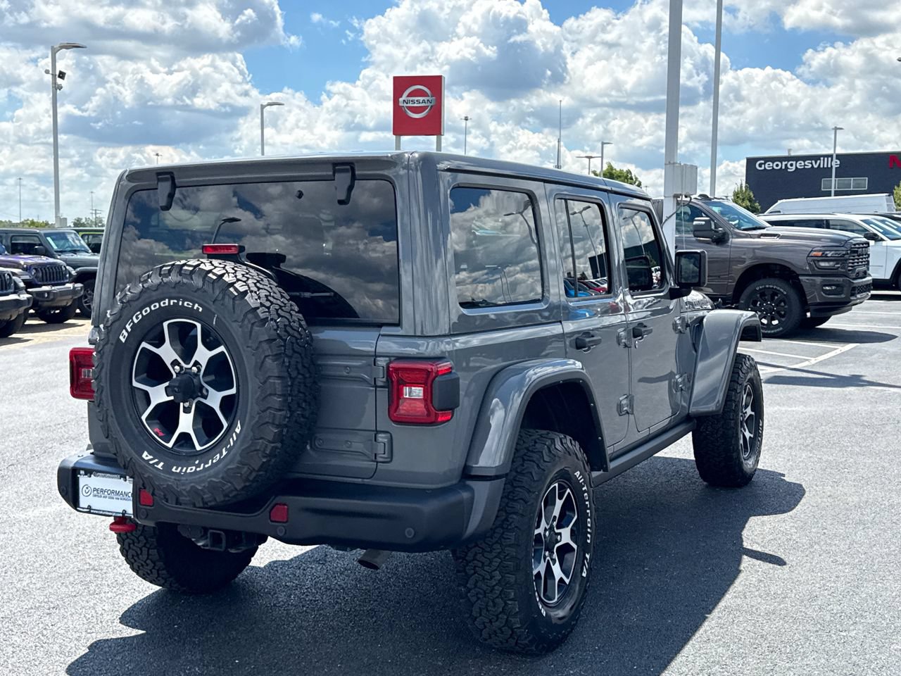 Used 2021 Jeep Wrangler Unlimited Rubicon AWD/4WD image 3
