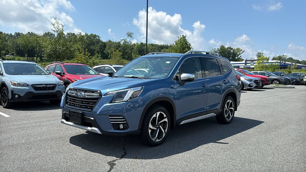 Certified 2023 Subaru Forester Touring AWD/4WD image 3