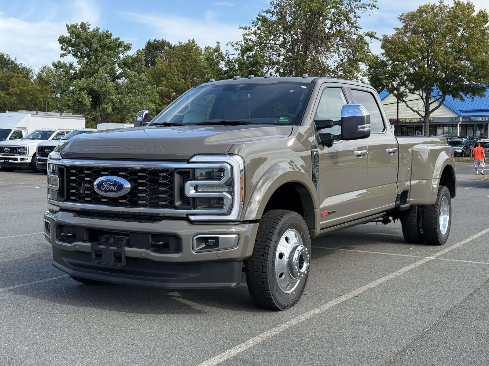 New 2026 Ford F450 Platinum w/ Platinum Plus Package image 5