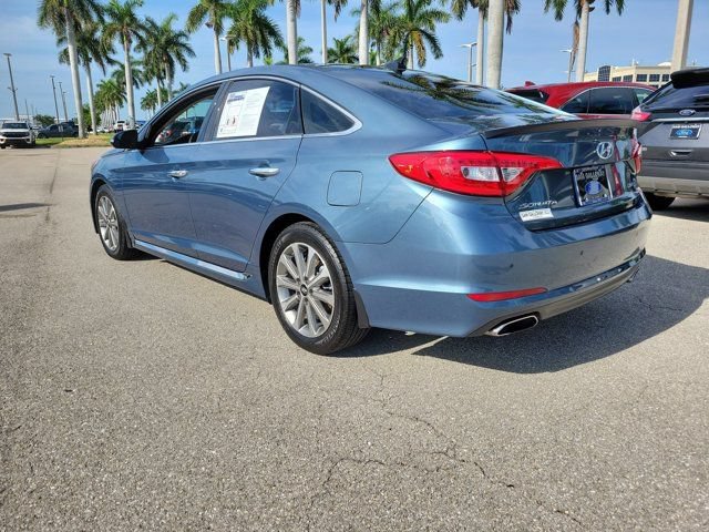 Used 2016 Hyundai Sonata Limited w/ Option Group 05 FWD image 4