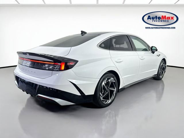 Used 2024 Hyundai Sonata SEL w/ Convenience Package image 2