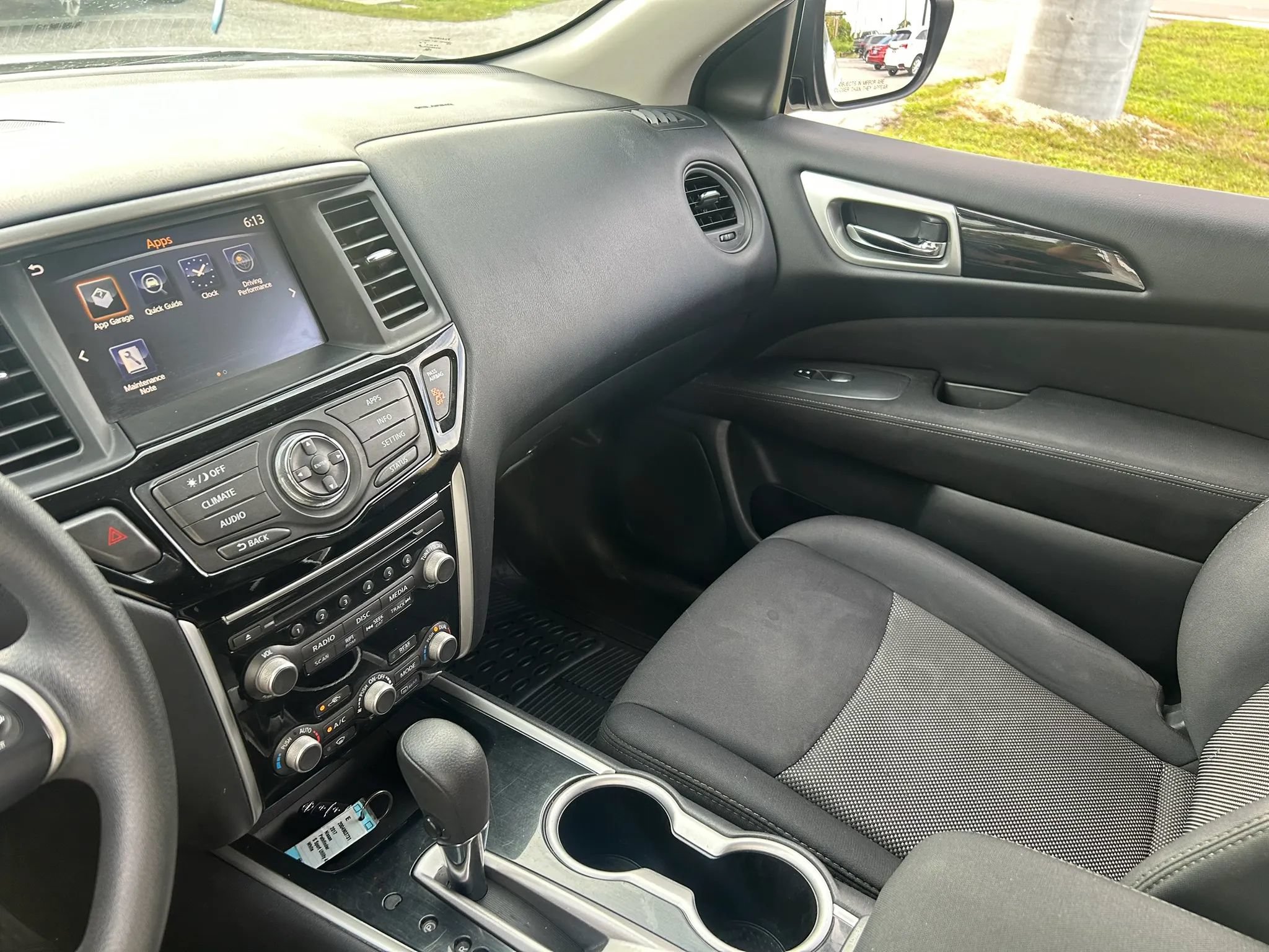 Used 2017 Nissan Pathfinder S FWD image 13
