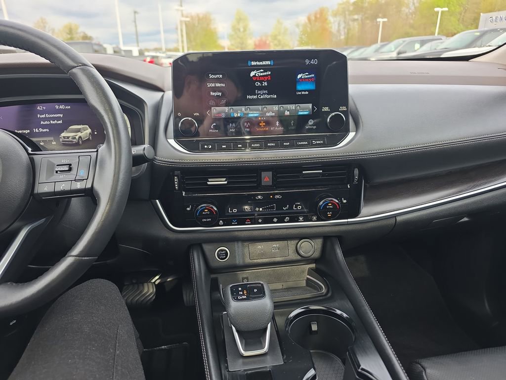 Used 2023 Nissan Rogue Platinum w/ Platinum Premium Package image 33