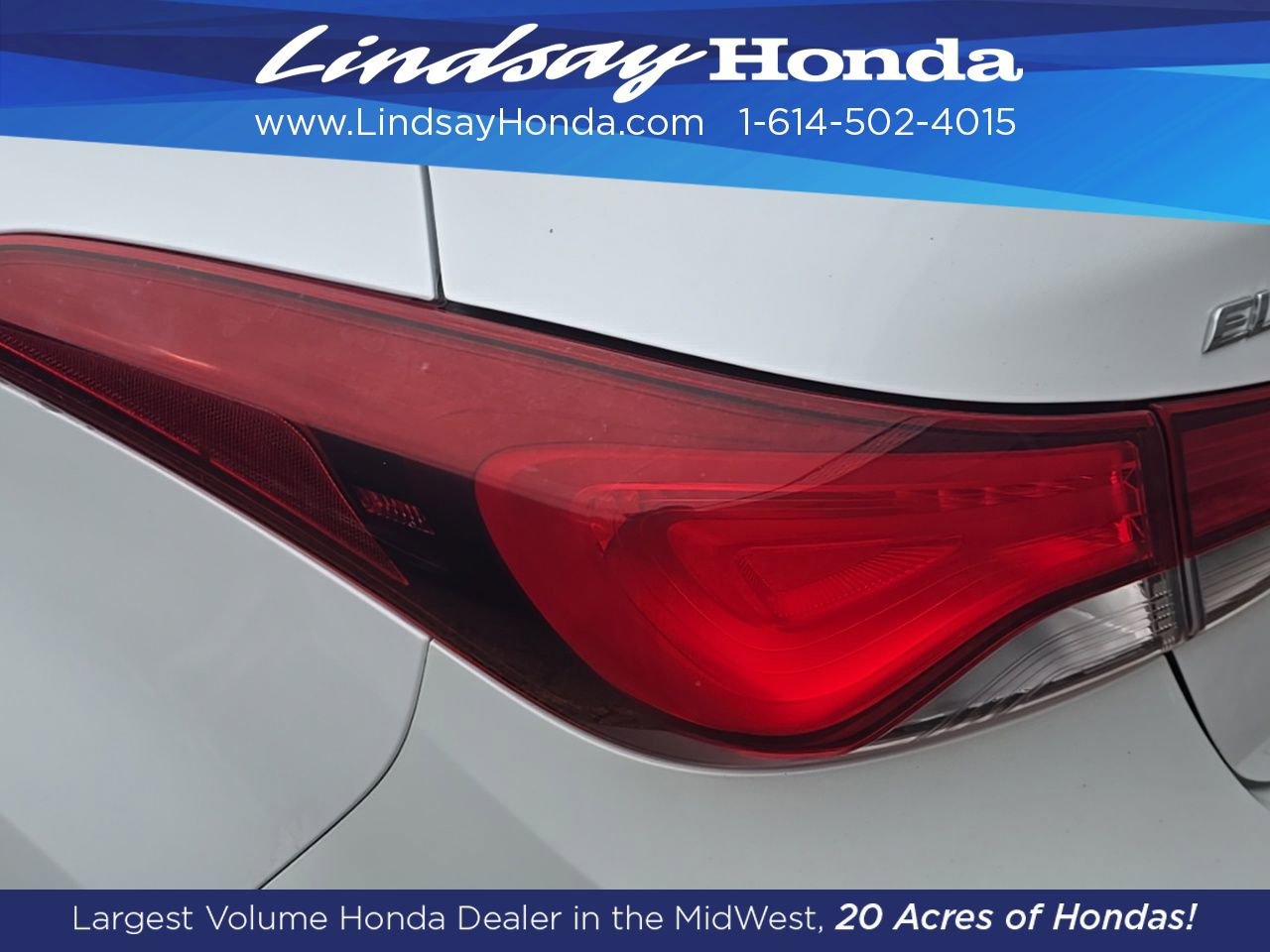 Used 2015 Hyundai Elantra SE image 16