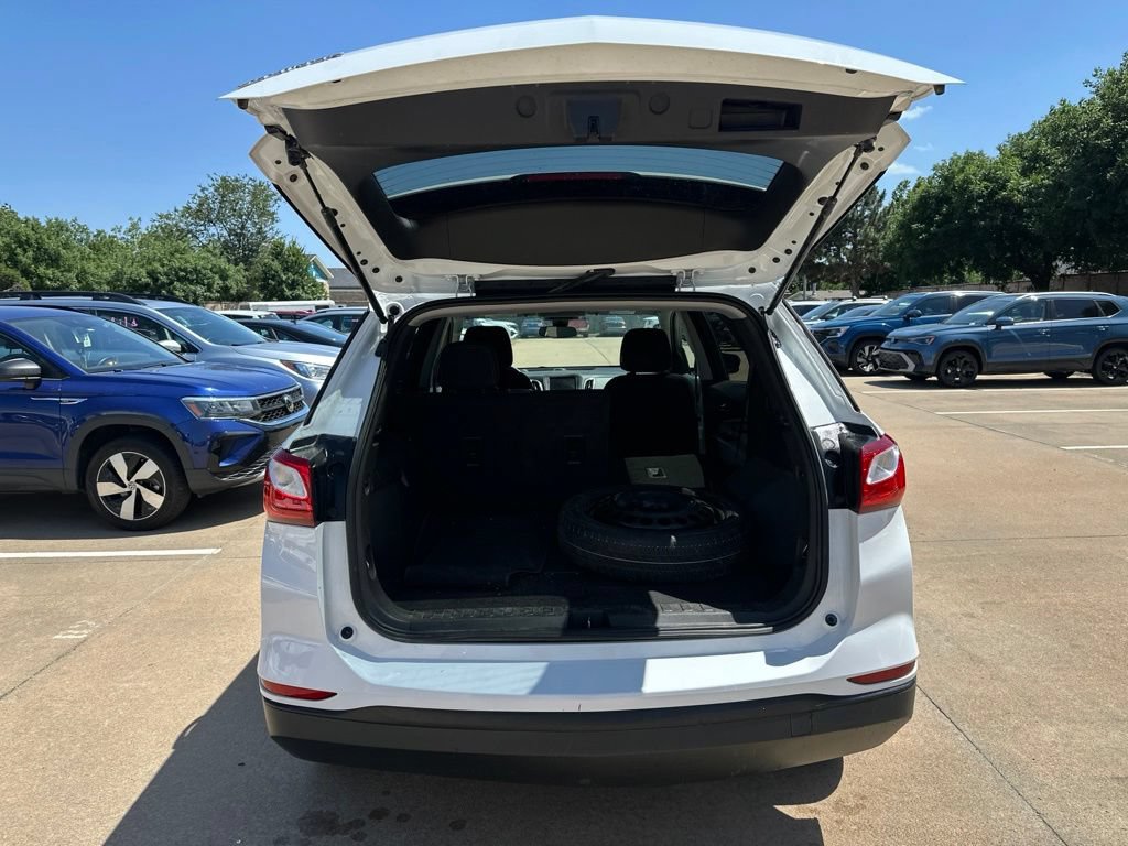 Used 2021 Chevrolet Equinox LS w/ LS Convenience Package FWD image 13