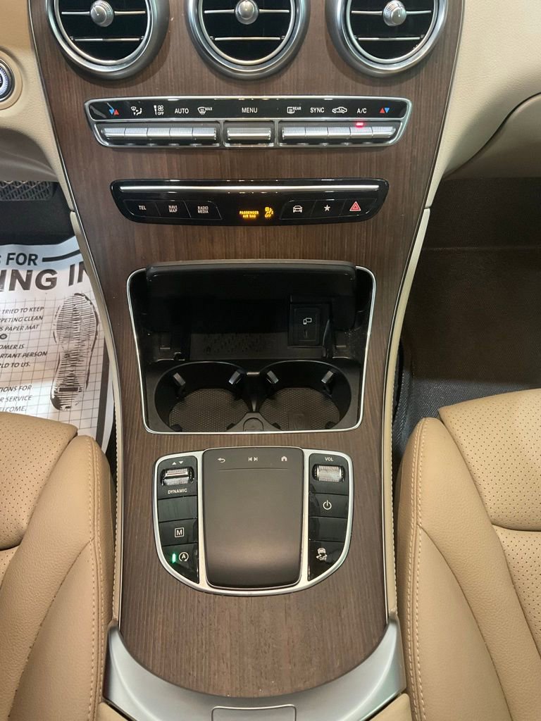 Used 2020 Mercedes-Benz GLC 300 image 24