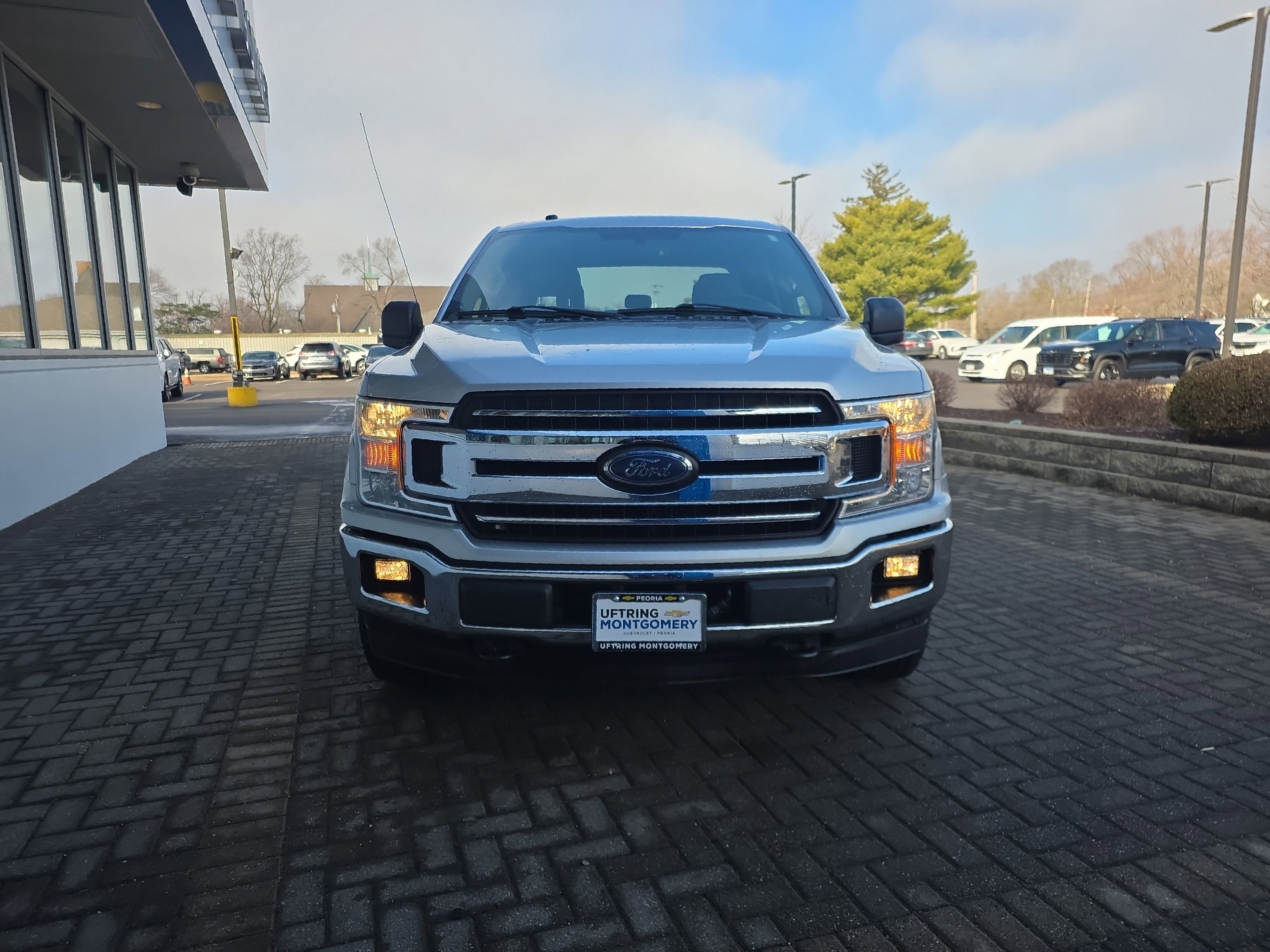 Used 2018 Ford F150 XLT w/ Trailer Tow Package image 9