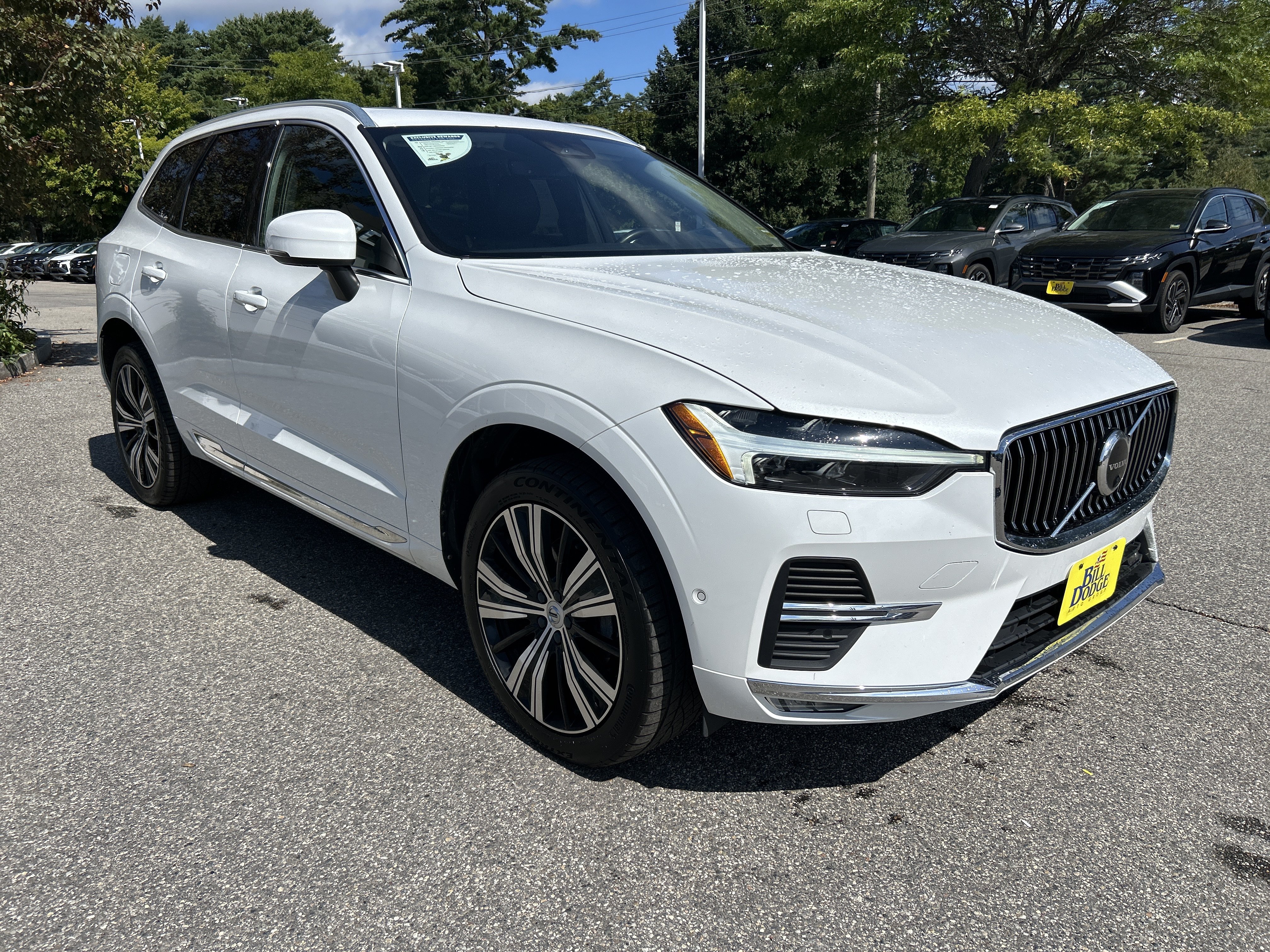 Used 2023 Volvo XC60 B5 Plus w/ Climate Package AWD/4WD image 3
