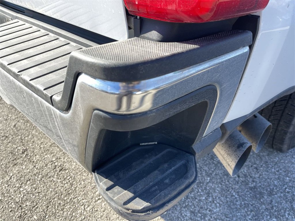 Used 2025 Ford F250 XLT image 8