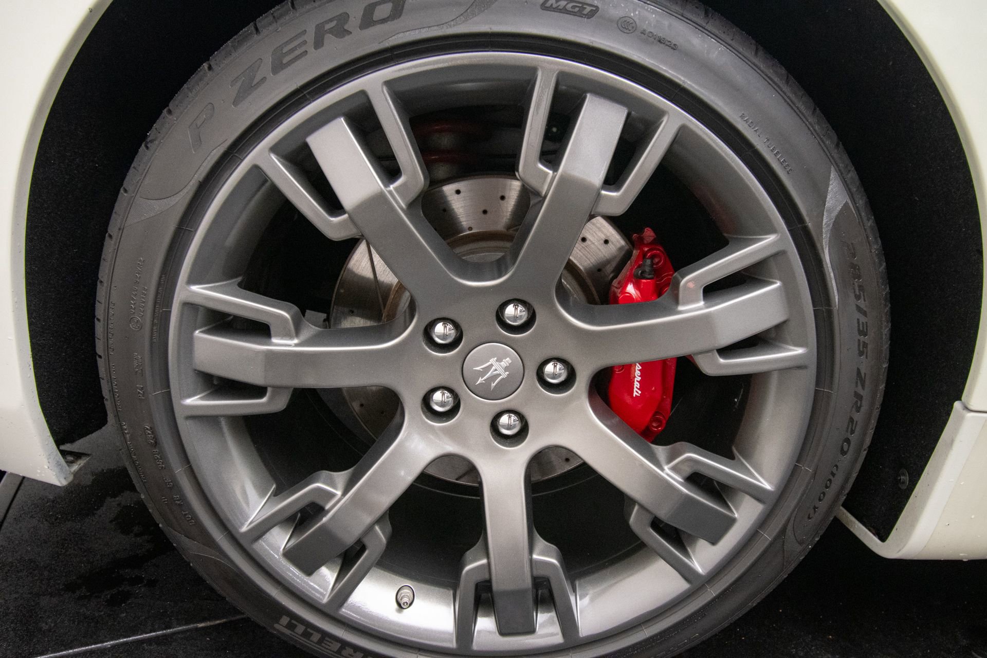 Used 2018 Maserati GranTurismo Sport image 31