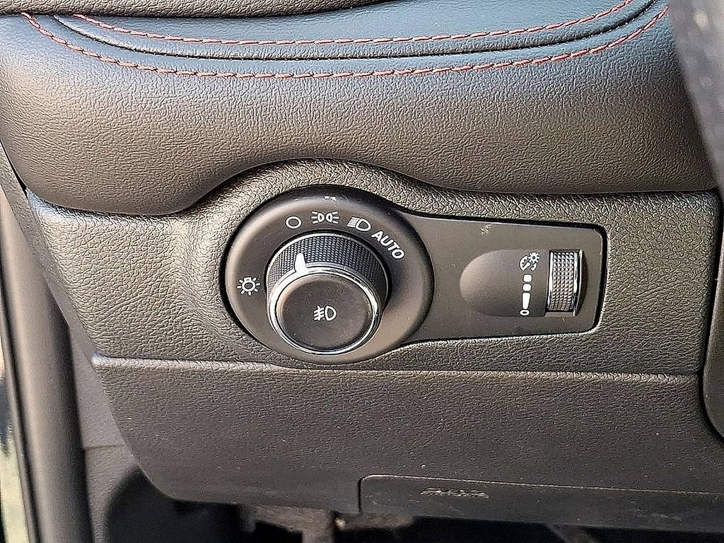 Used 2023 Dodge Durango R/T AWD/4WD image 25