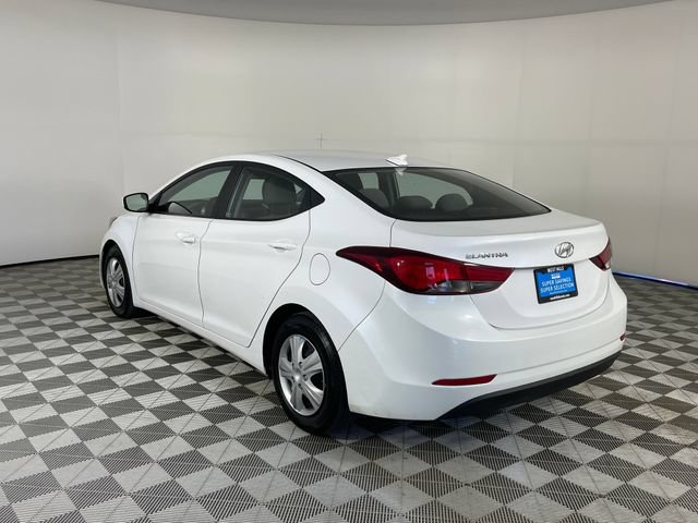 Used 2016 Hyundai Elantra SE FWD image 13