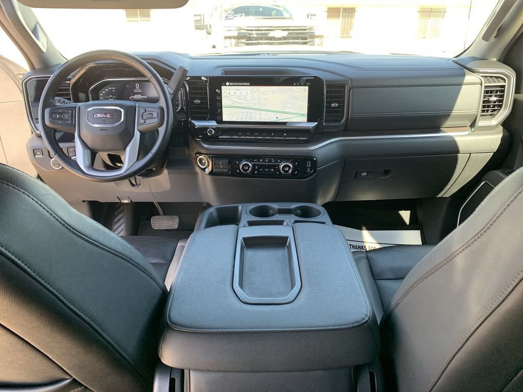 Used 2025 GMC Sierra 1500 SLT AWD/4WD image 18