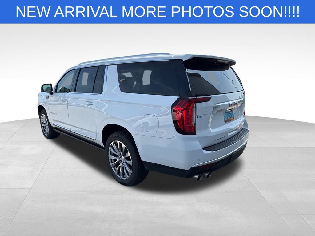 Used 2021 GMC Yukon XL Denali w/ Denali Premium Package image 9