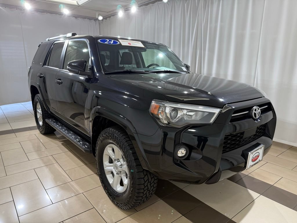 Certified 2024 Toyota 4Runner SR5 Premium AWD/4WD image 7