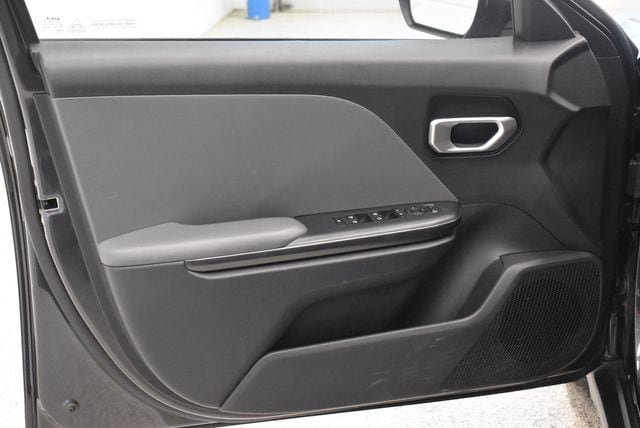 Used 2025 Kia K4 FWD image 20