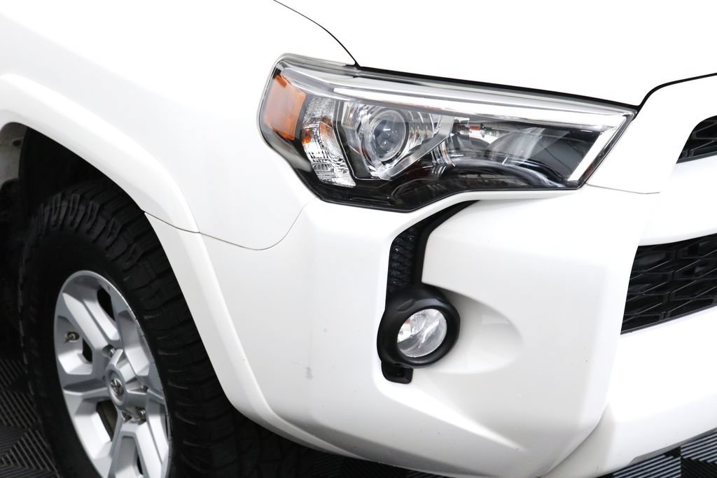 Used 2016 Toyota 4Runner SR5 Premium AWD/4WD image 10