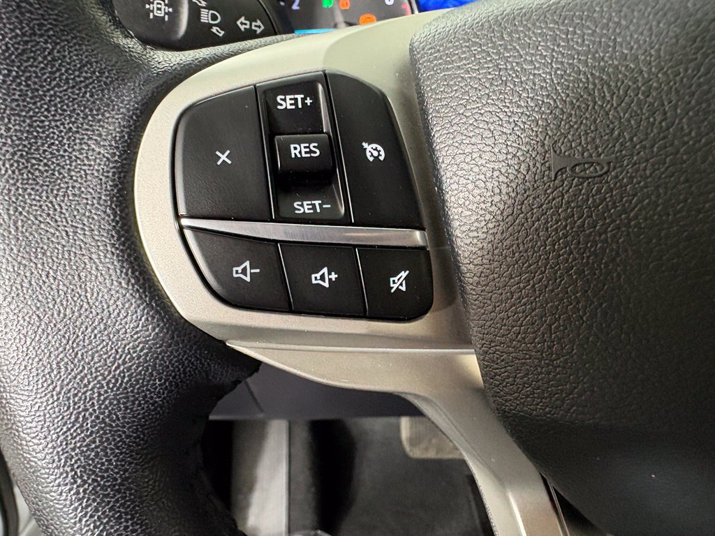 Used 2023 Ford Explorer XLT w/ Equipment Group 202A RWD image 24