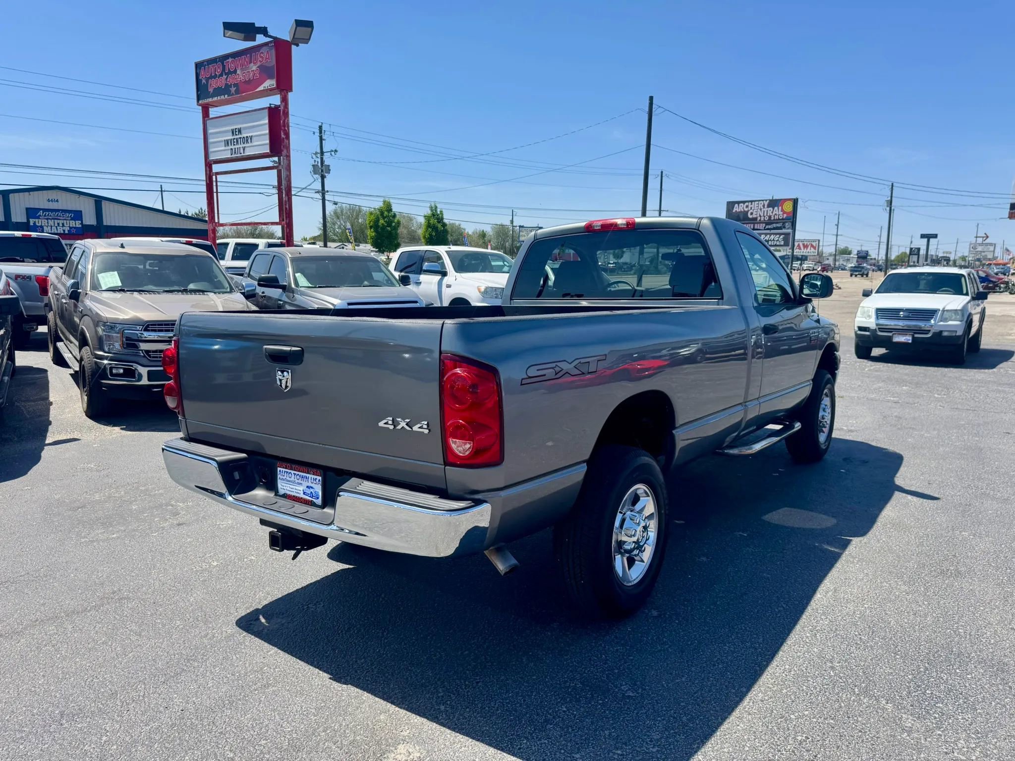 Used 2008 Dodge Ram 2500 Truck ST AWD/4WD image 5