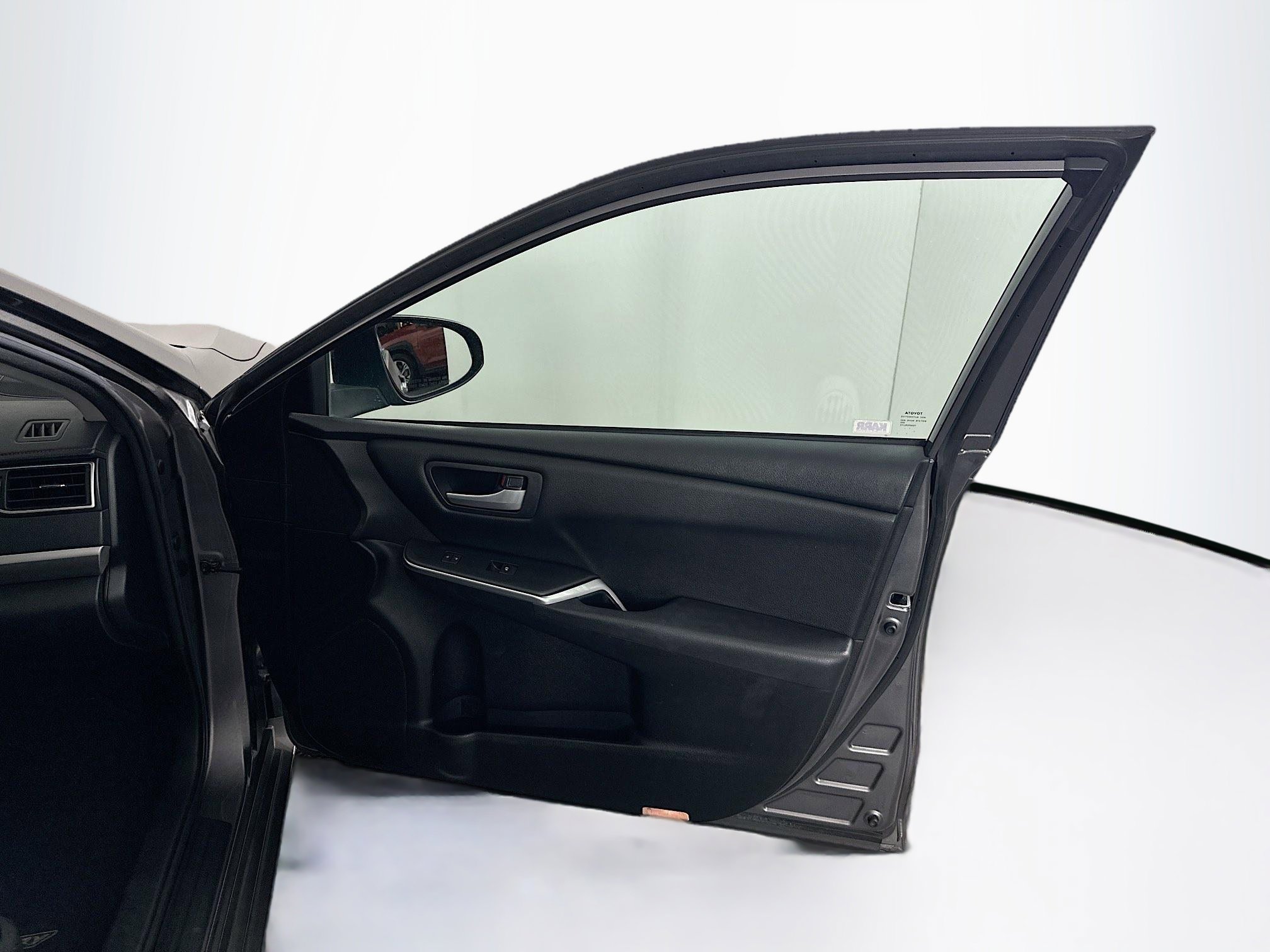 Used 2016 Toyota Camry SE image 28