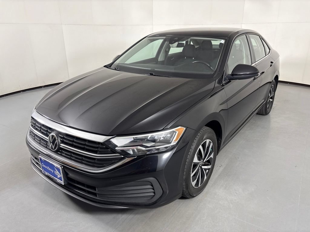 Used 2024 Volkswagen Jetta S FWD image 4