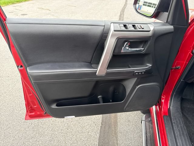 Used 2023 Toyota 4Runner Limited AWD/4WD image 24