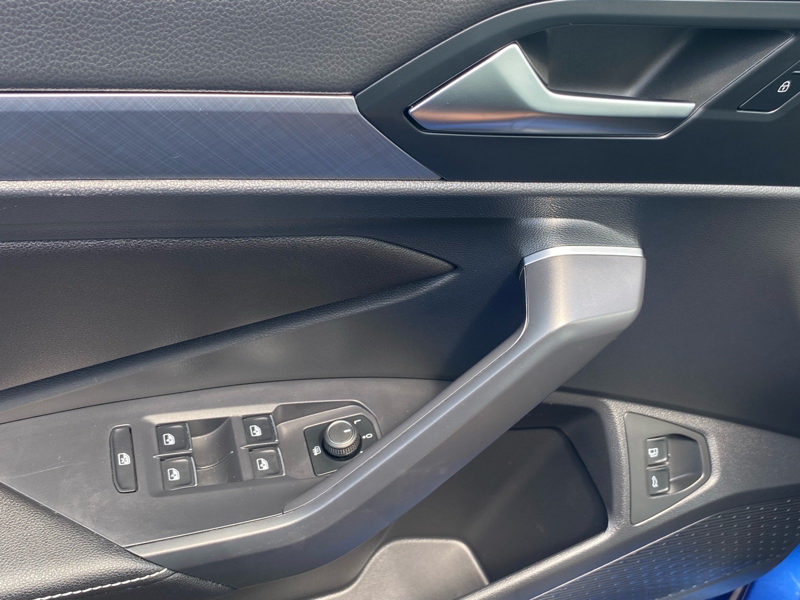 Certified 2022 Volkswagen Jetta SE FWD image 21