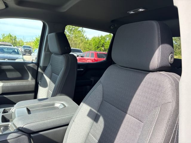 Used 2023 Chevrolet Silverado 1500 Custom w/ LPO, Dark Essentials Package AWD/4WD image 9