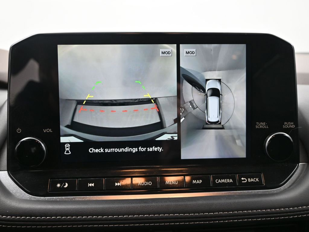 Used 2021 Nissan Rogue Platinum image 21