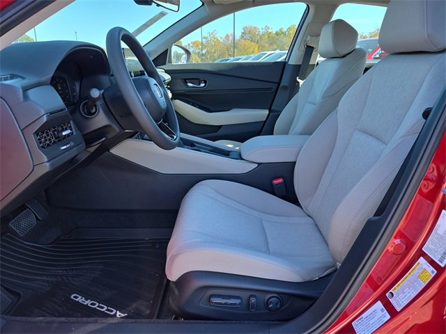 New 2025 Honda Accord SE image 5