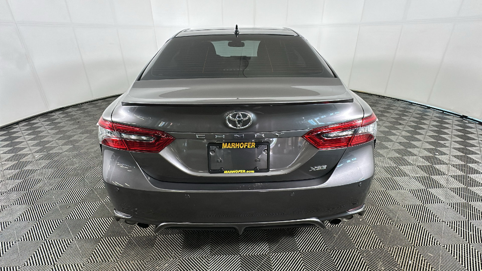 Used 2022 Toyota Camry XSE w/ Navigation Package FWD image 4
