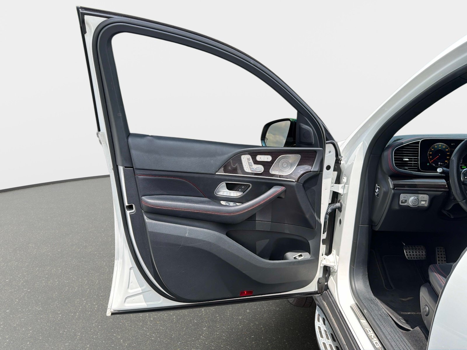 Used 2022 Mercedes-Benz GLE 53 AMG 4MATIC Coupe image 34