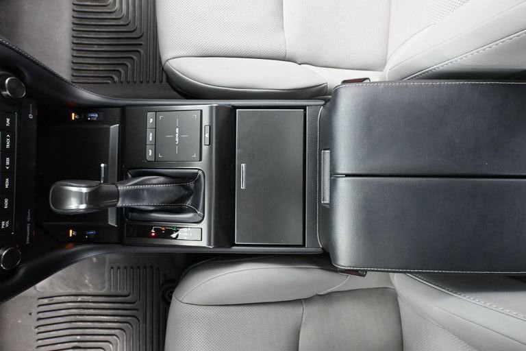 Used 2023 Lexus GX 460 w/ Black Line Special Edition AWD/4WD image 35