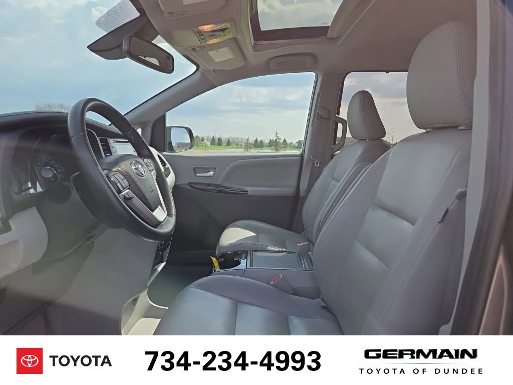 Used 2020 Toyota Sienna XLE FWD image 13
