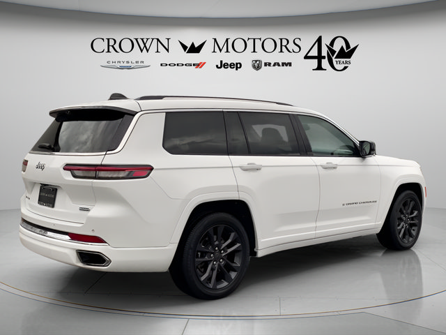 Used 2023 Jeep Grand Cherokee L Overland w/ Luxury Tech Group IV AWD/4WD image 5