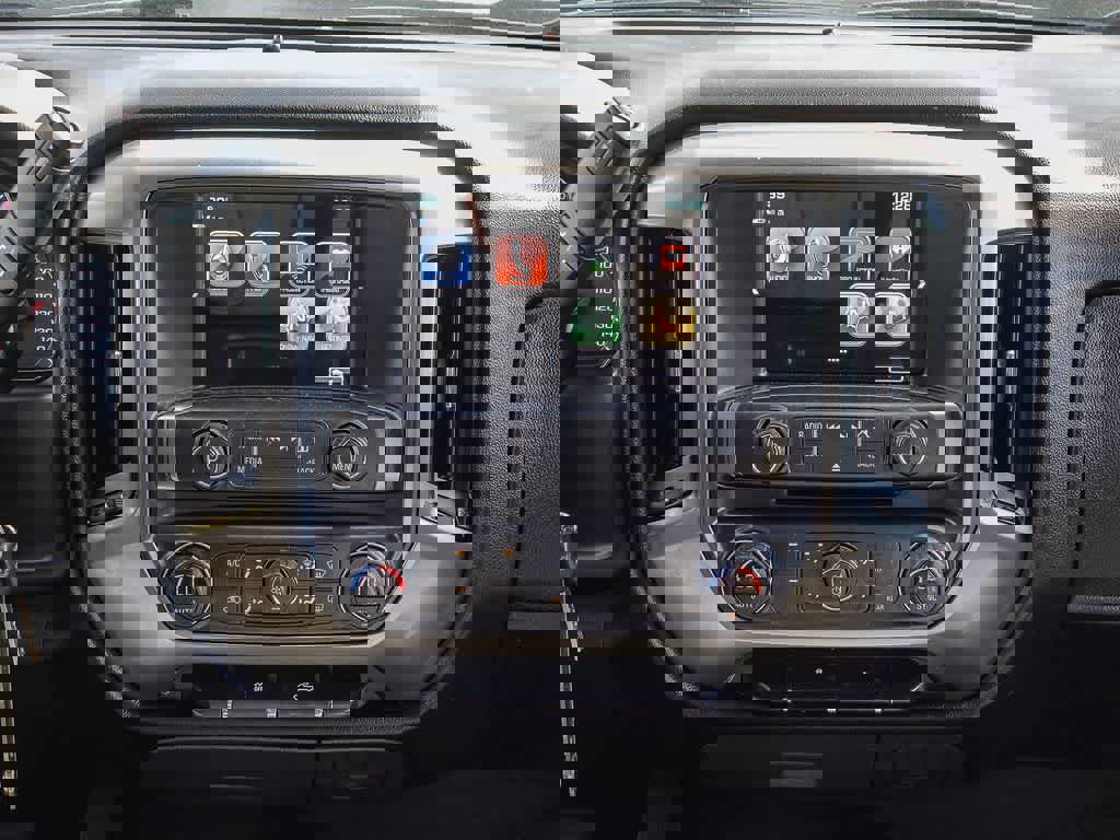 Used 2018 Chevrolet Silverado 1500 LT w/ All Star Edition image 12