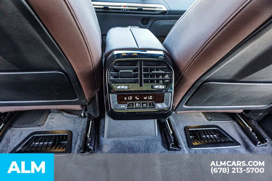 Used 2022 BMW iX xDrive50 w/ Convenience Package image 31