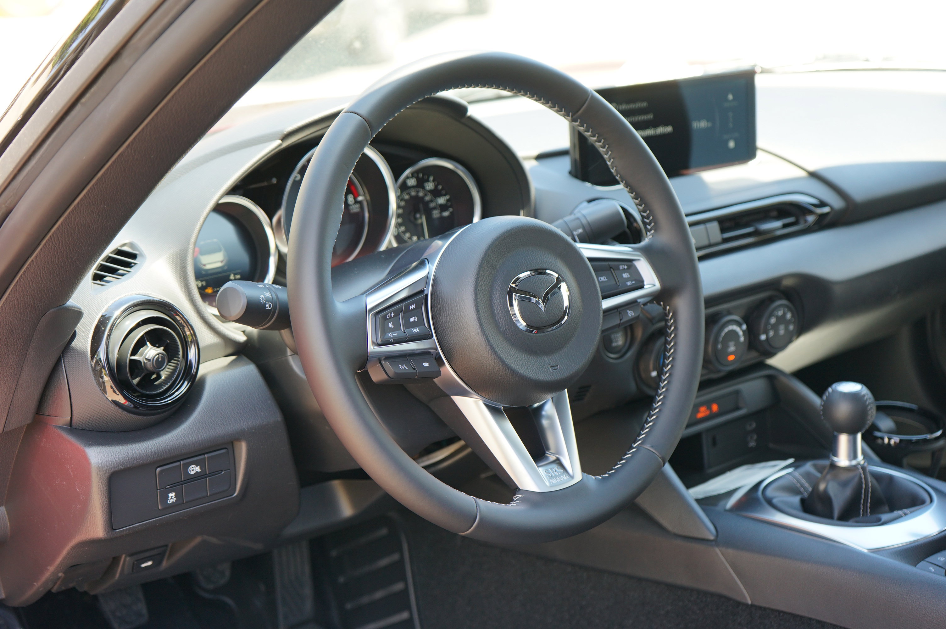 New 2026 MAZDA MX-5 Miata Sport w/ Interior Package RWD image 10