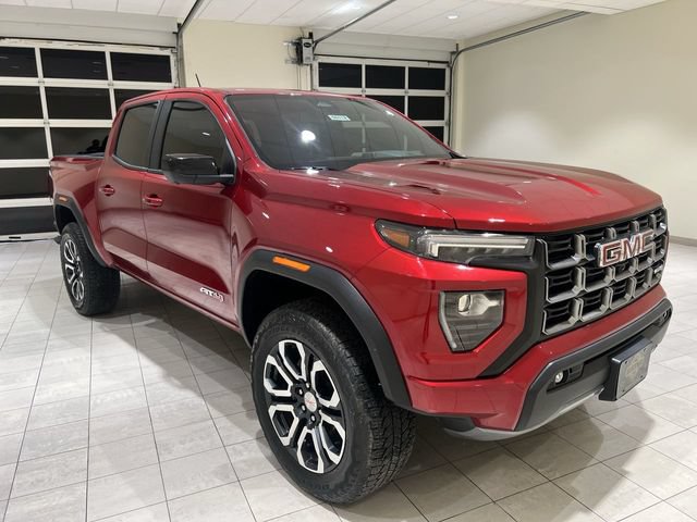 Used 2024 GMC Canyon AT4 w/ Technology Package AWD/4WD image 7