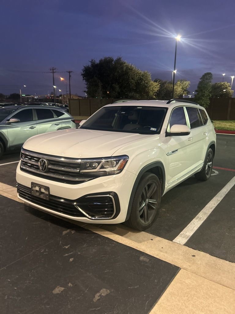 Used 2021 Volkswagen Atlas SE w/ Towing Package image 6