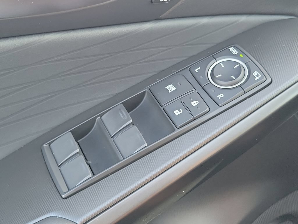 Used 2025 Lexus IS 350 F Sport RWD image 13