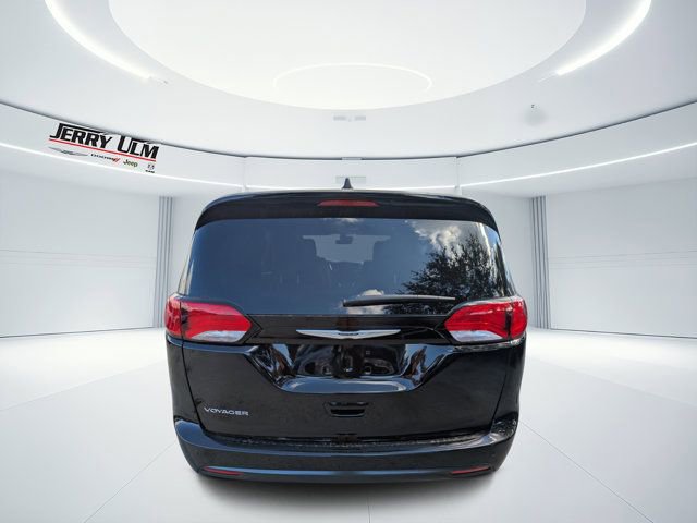 New 2026 Chrysler Voyager LX FWD image 4