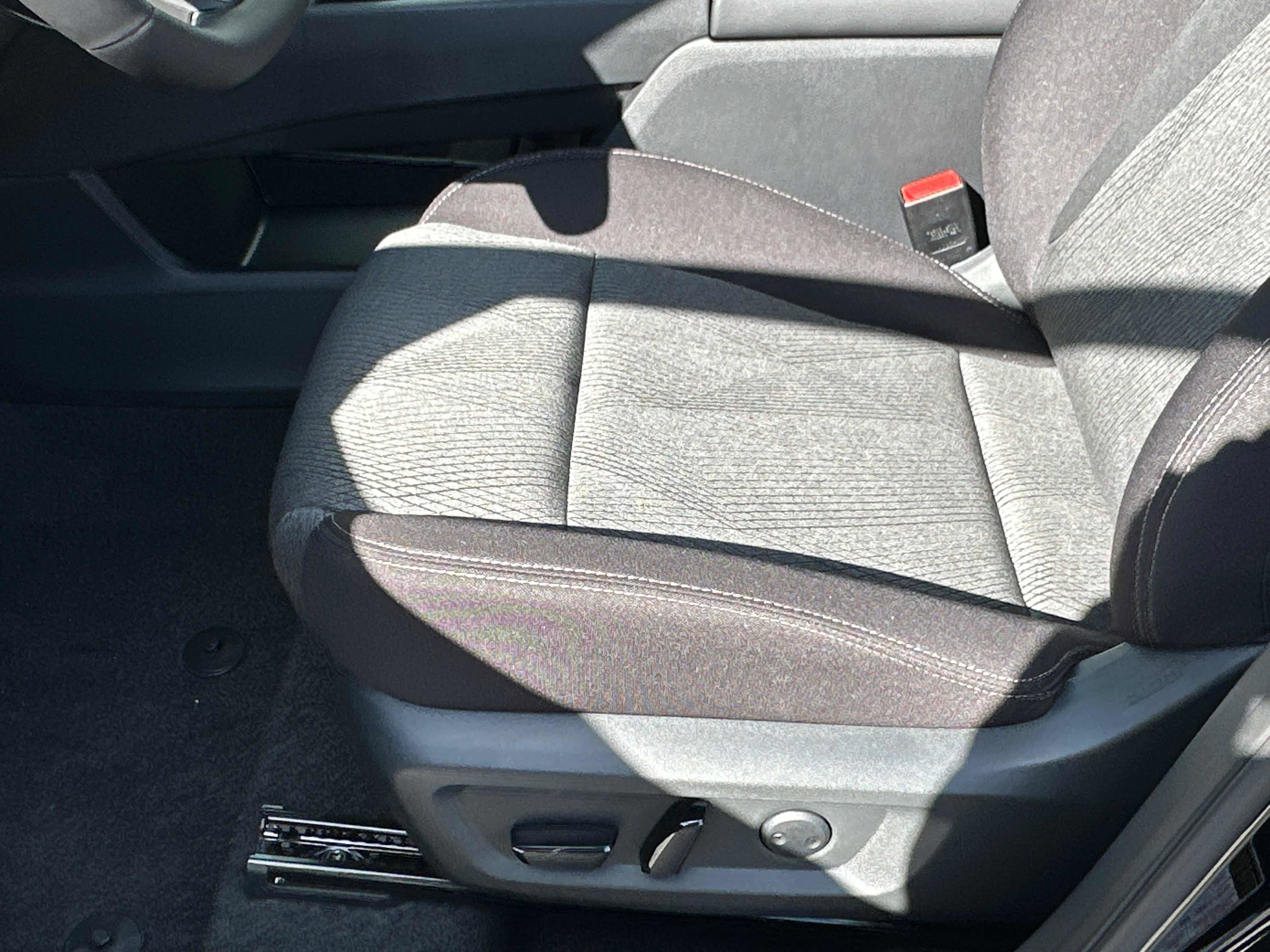 New 2026 Nissan Rogue SV AWD/4WD image 23