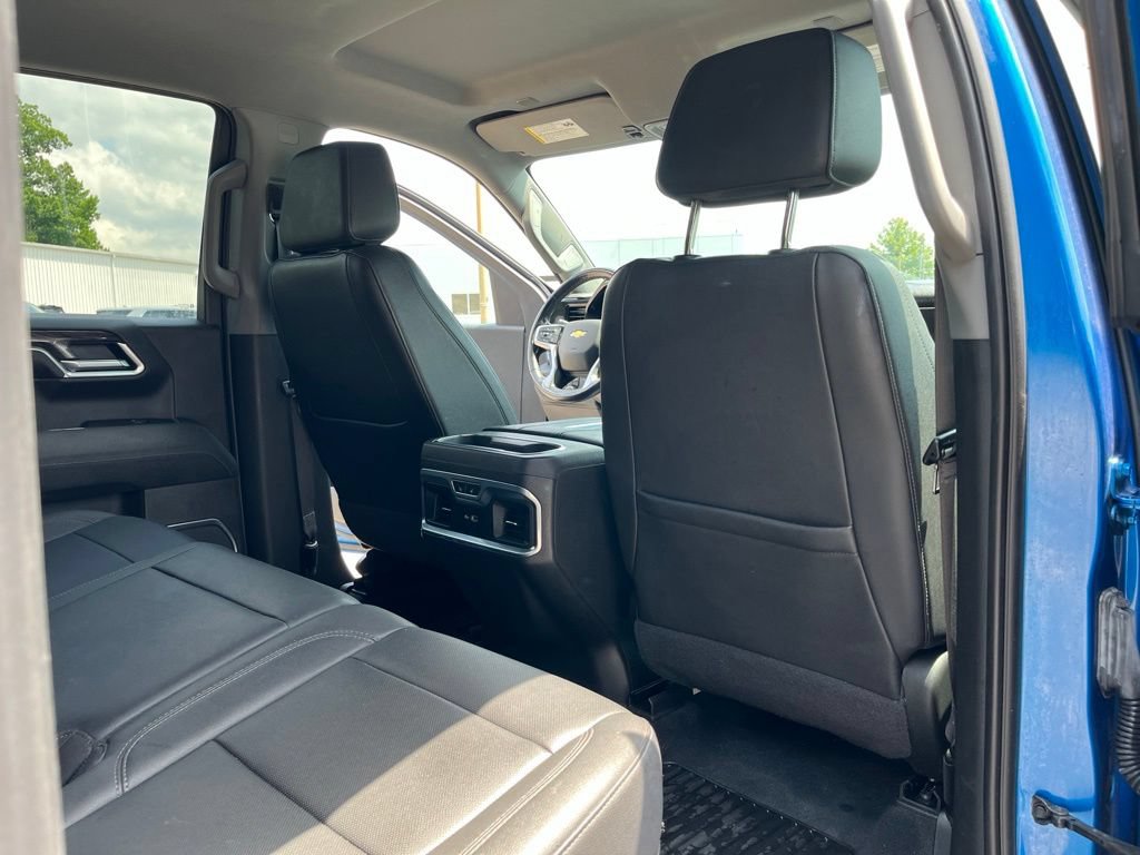 Used 2022 Chevrolet Silverado 1500 LTZ w/ LTZ Convenience Package II AWD/4WD image 32