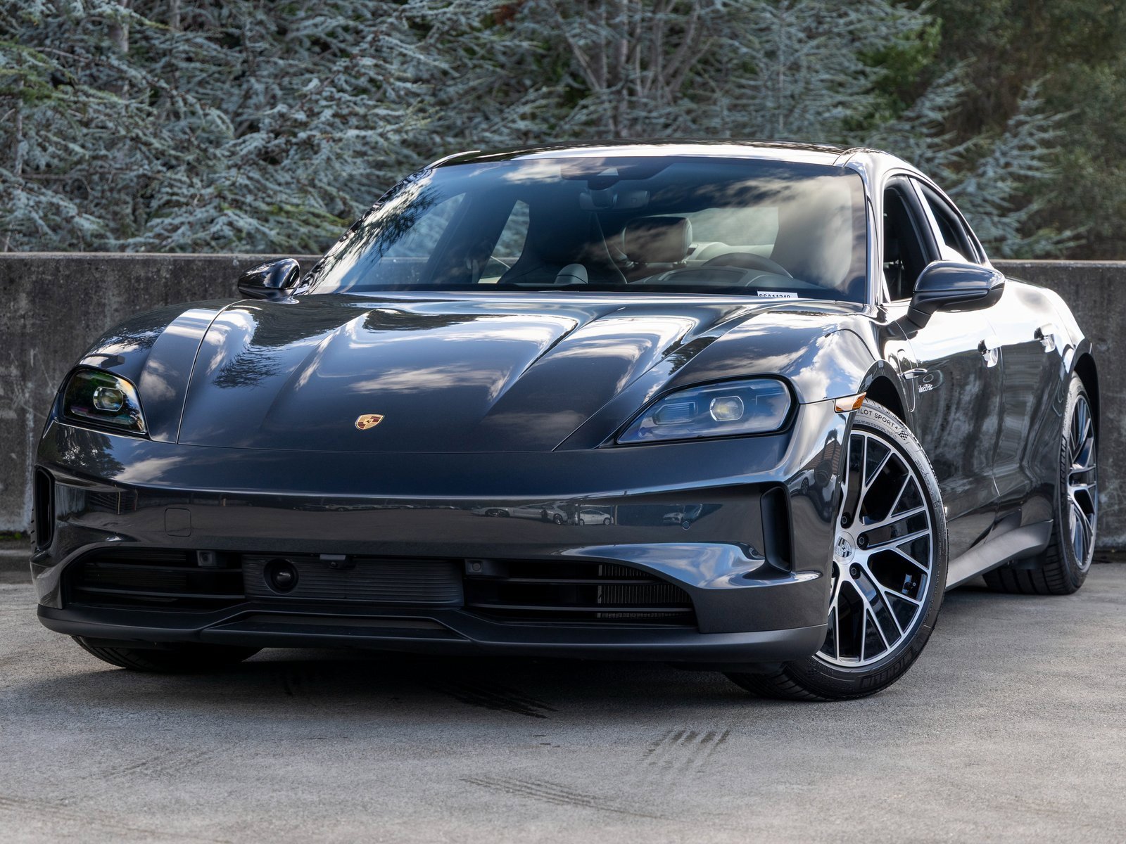 New 2025 Porsche Taycan image 1