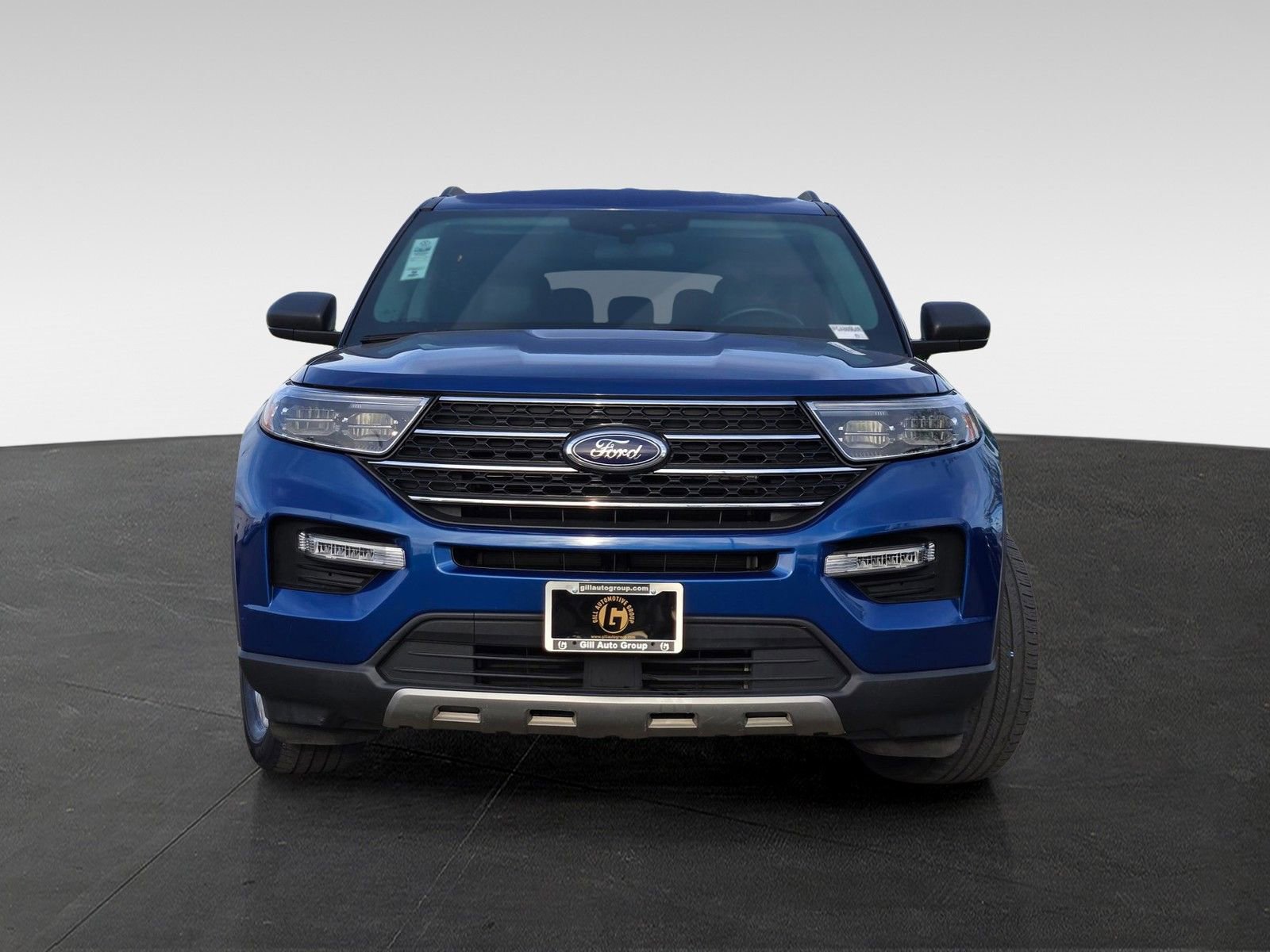 Used 2023 Ford Explorer XLT w/ Equipment Group 202A image 2